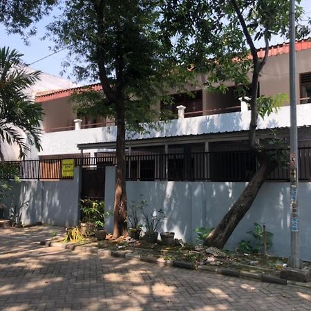 Oyo 90482 Rumah Oma Syariah Kupang  Ngoại thất bức ảnh