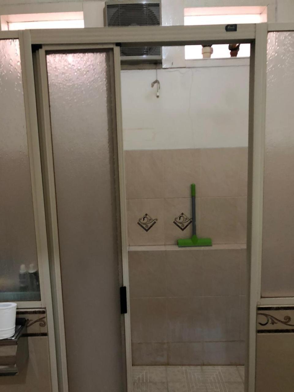 Oyo 90482 Rumah Oma Syariah Kupang  Ngoại thất bức ảnh