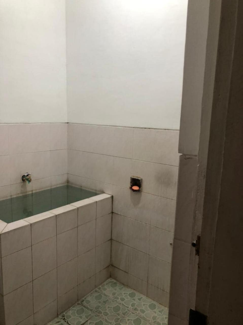 Oyo 90482 Rumah Oma Syariah Kupang  Ngoại thất bức ảnh