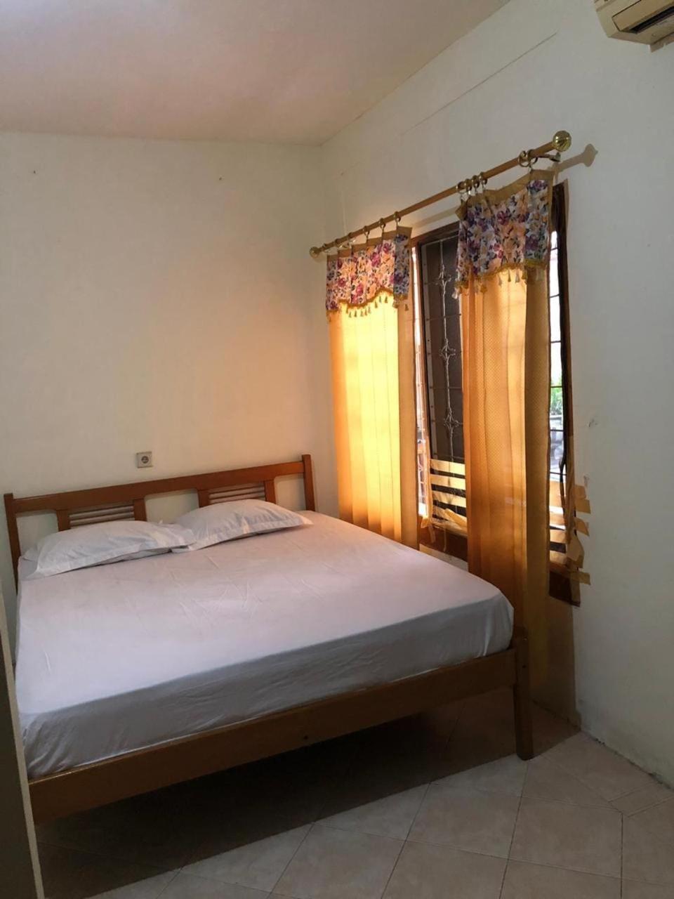 Oyo 90482 Rumah Oma Syariah Kupang  Ngoại thất bức ảnh