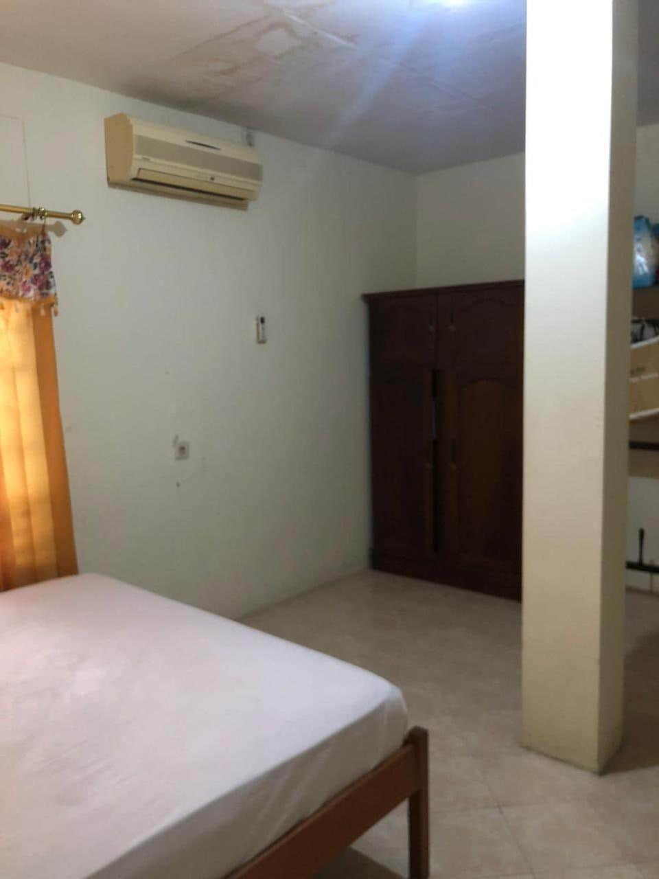 Oyo 90482 Rumah Oma Syariah Kupang  Ngoại thất bức ảnh